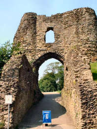 Launceston Castle — photograph 1