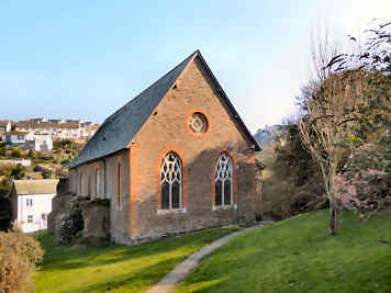 Polruan, St. Saviours Church — photograph 1