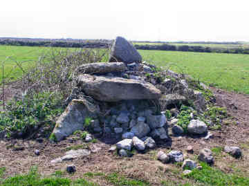 Tregiffian Vean Chambered Cairn near Land's End
